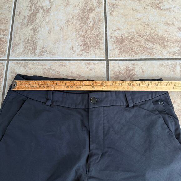 Lululemon Men’s Chino Pants Black Size 34 x 33‎ Straight Leg Stretch - Picture 3 of 9